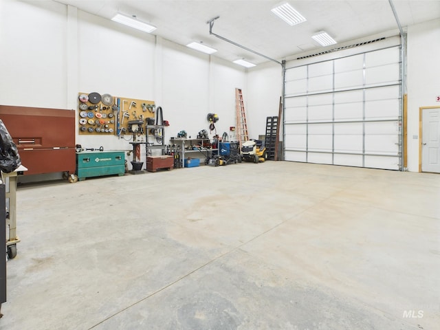 4474 Council Cuprum Rd, Council, ID 83612 - garage featuring a workshop area