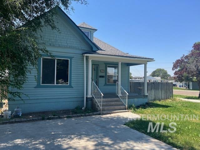 bungalow-style house with a porch