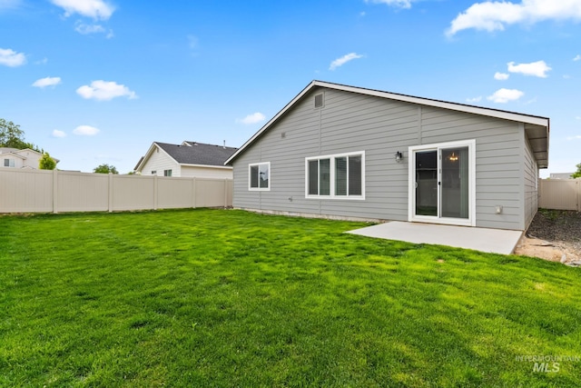 1773 E E Celbridge St, Nampa, ID 83686 - back of house with a patio area