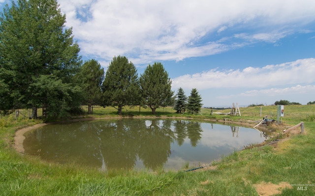view of water feature