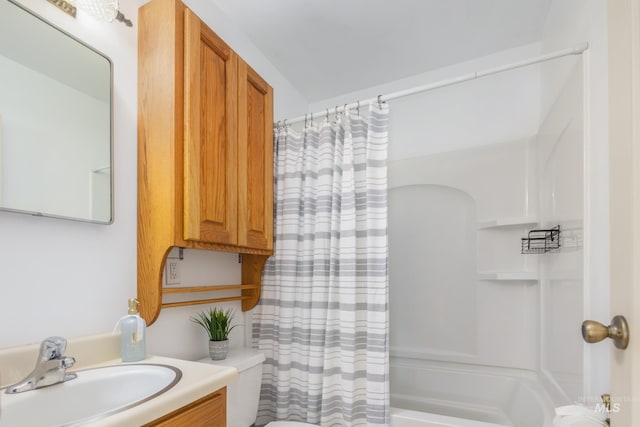 4224 W Clinton St, Boise, ID 83706 - full bath featuring vanity, toilet, and shower / bath combo with shower curtain