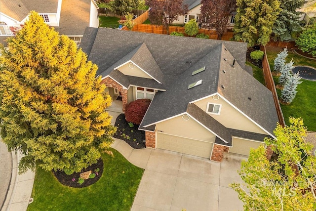 aerial view of property and surrounding area