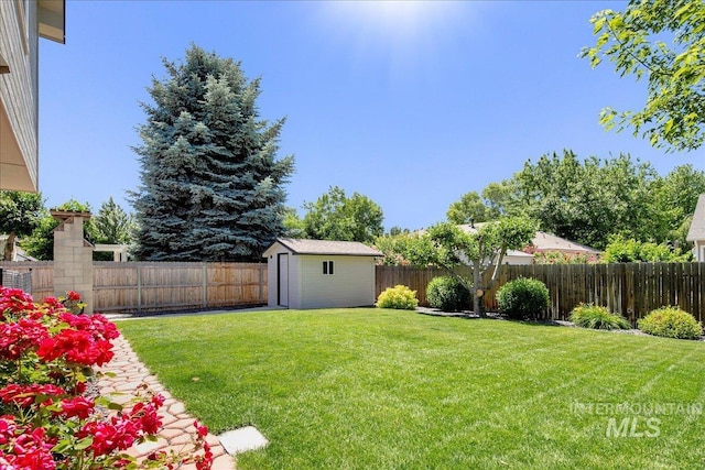 1049 N Purple Sage Way, Eagle, ID 83616 - fenced backyard featuring a shed