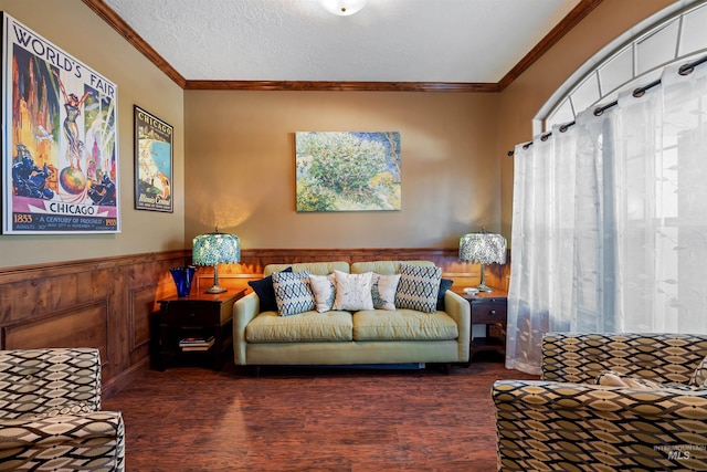 4965 S Nickel Creek Ave, Meridian, ID 83642 - living area featuring crown molding, a wainscoted wall, and wood finished floors