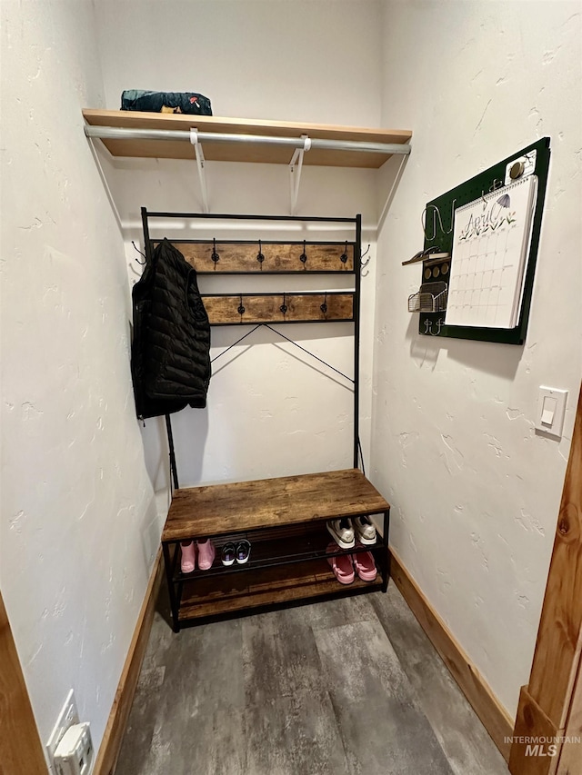 1321 Lande Ln, Moscow, ID 83843 - mudroom featuring baseboards and wood finished floors
