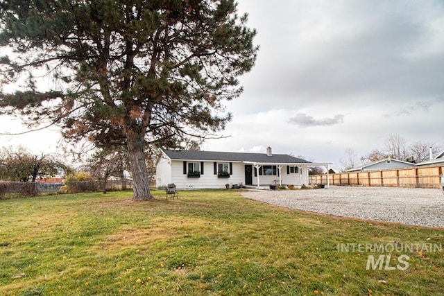 1627 Verdant Ct, Emmett, ID 83617 - ranch-style house with driveway