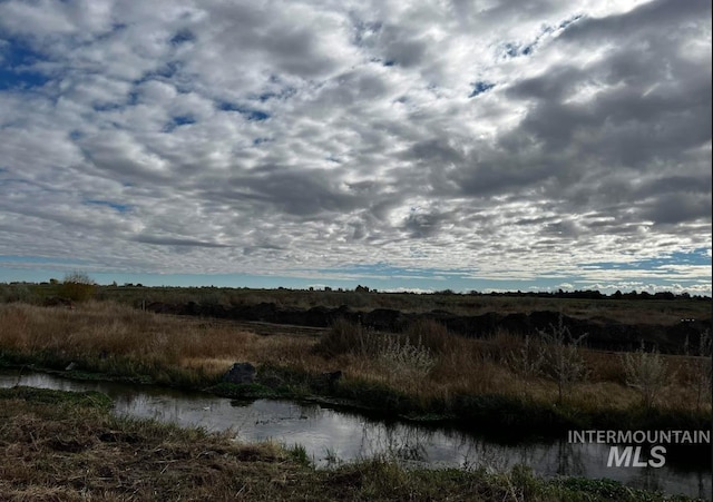 Listing photo 2 for 1599 Clear Creek Loop, Twin Falls ID 83301