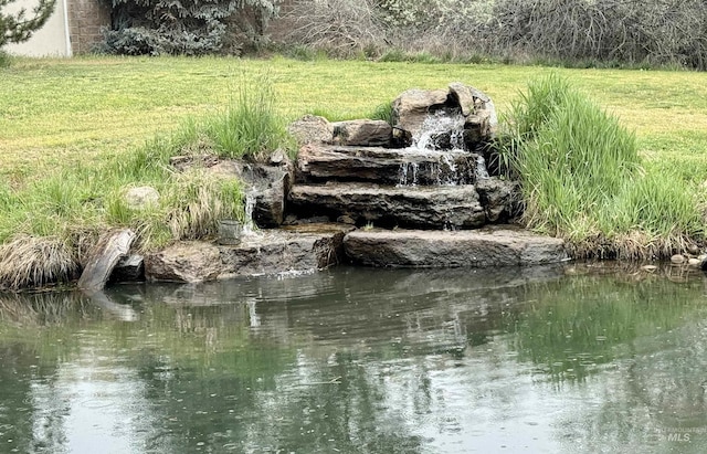 view of water feature