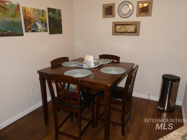 24 Mangum Dr Unit 1, Donnelly, ID 83615 - dining area with wood finished floors and baseboards