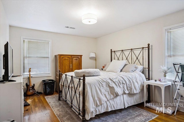 1207 N 19th St, Boise, ID 83702 - bedroom featuring hardwood / wood-style floors