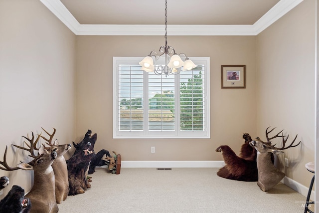 misc room featuring carpet floors, crown molding, and an inviting chandelier