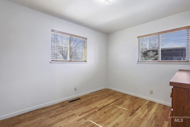 2144 Crestwood Dr, Twin Falls, ID 83301 - unfurnished room featuring baseboards and light wood-type flooring