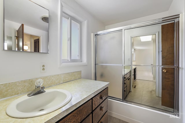 2144 Crestwood Dr, Twin Falls, ID 83301 - full bath featuring vanity and combined bath / shower with glass door