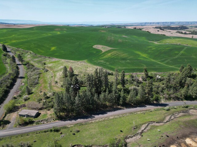 aerial view of property and surrounding area