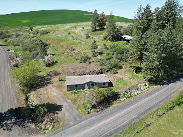 aerial view of property and surrounding area