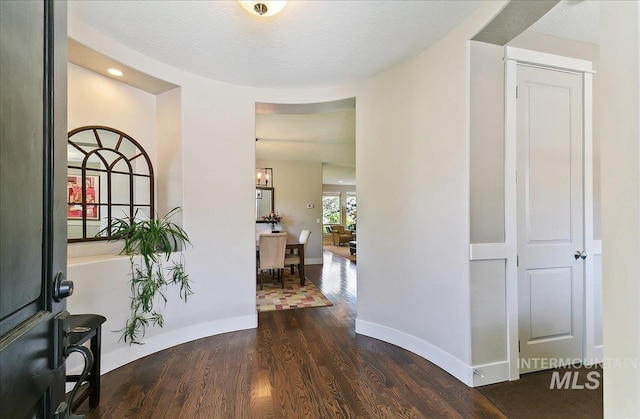 448 E Eaglewoods Ln, Eagle, ID 83616 - entrance foyer with wood finished floors, baseboards, and recessed lighting