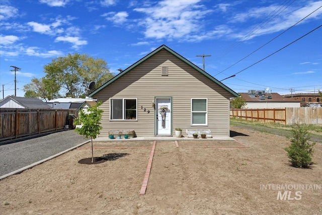 129 S Chestnut St, Kimberly, ID 83341 - bungalow with a fenced backyard