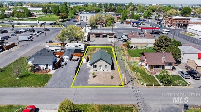 129 S Chestnut St, Kimberly, ID 83341 - aerial perspective of suburban area featuring property parcel outlined
