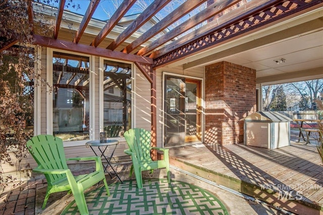 view of patio featuring a pergola