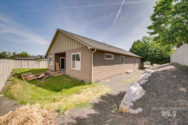 3225 N Quarrystone Way, Meridian, ID 83646 - back of property featuring board and batten siding