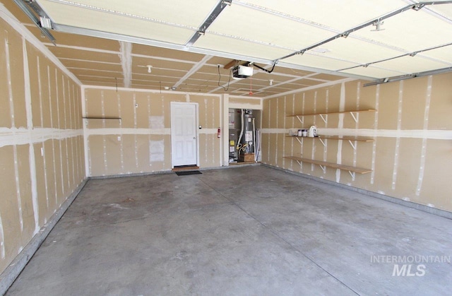 1300 Diamond Ct, Nampa, ID 83686 - garage featuring a garage door opener