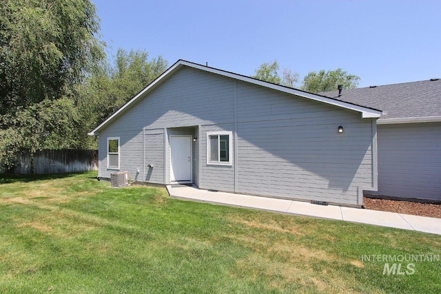 1300 Diamond Ct, Nampa, ID 83686 - rear view of property featuring central AC unit