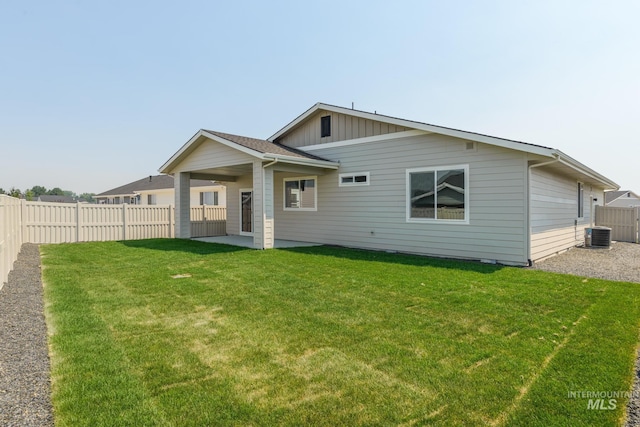 4541 E Fortuna Dr, Nampa, ID 83687 - rear view of property with a fenced backyard