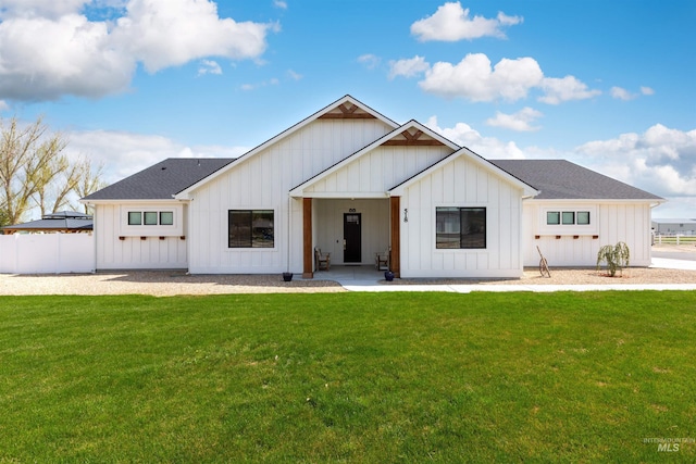 518 Bass Run Ln, Marsing, ID 83639 - modern inspired farmhouse with board and batten siding and a shingled roof