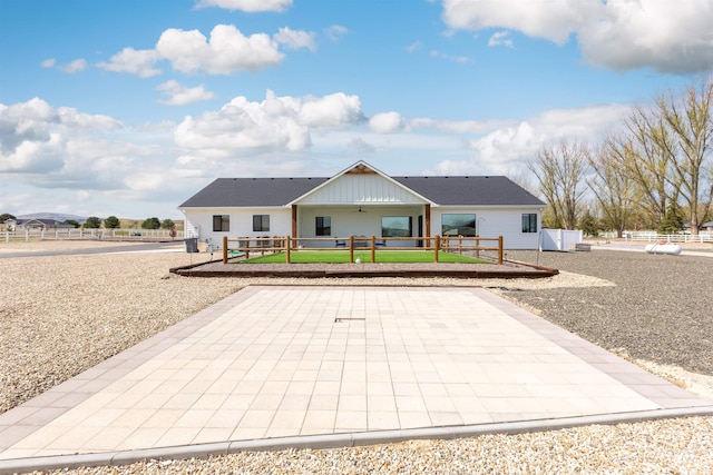518 Bass Run Ln, Marsing, ID 83639 - modern farmhouse style home with a patio area and a deck