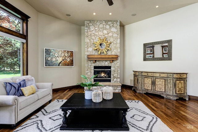 2634 W Sugarberry Dr, Eagle, ID 83616 - living area featuring ceiling fan, dark wood-type flooring, a fireplace, baseboards, and recessed lighting