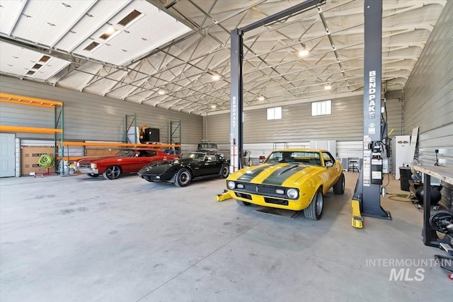 511 Keogh Ln, Caldwell, ID 83607 - view of garage