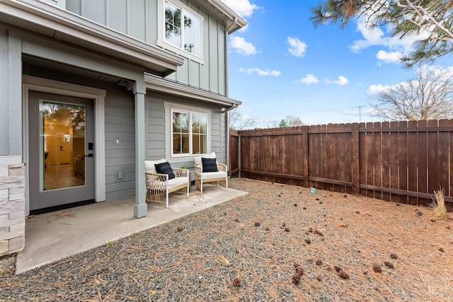 view of yard with a patio area