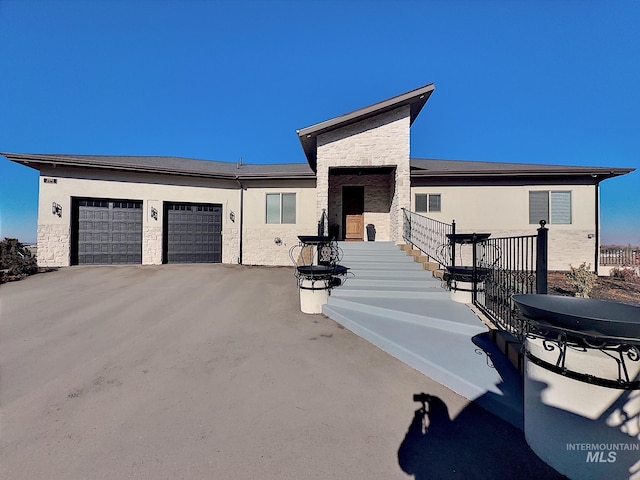 view of front of house featuring a garage