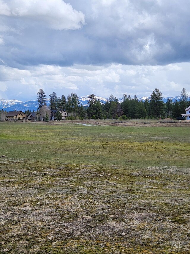 18 Arrowgrass Ct, Mccall, ID 83638