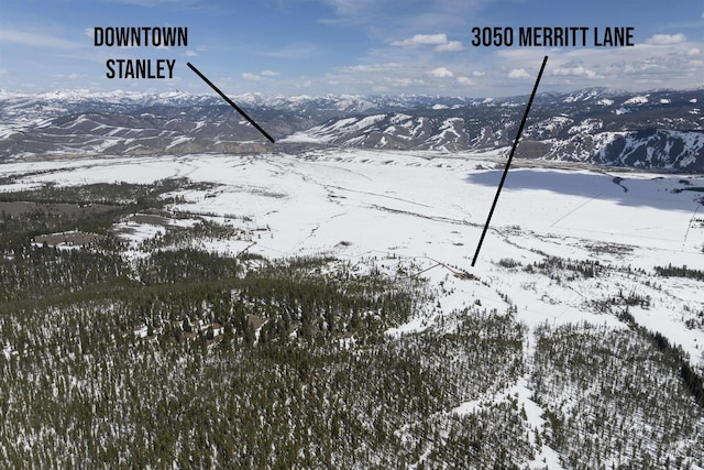 property view of mountains