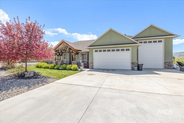120 S Riverside Dr, Horseshoe Bend, ID 83629