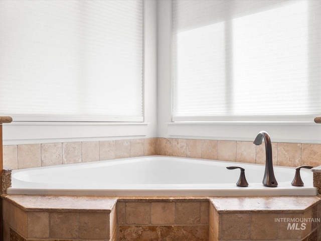 2510 N 24th St, Boise, ID 83702 - full bath with a bath