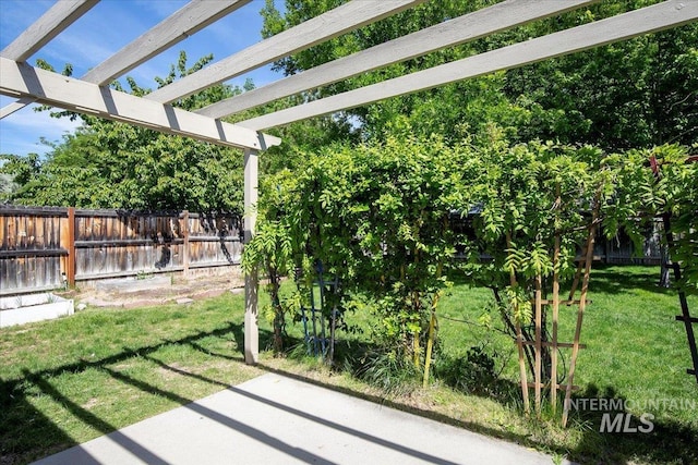 5692 S Flax Pl, Boise, ID 83716 - view of yard with a pergola and a patio area