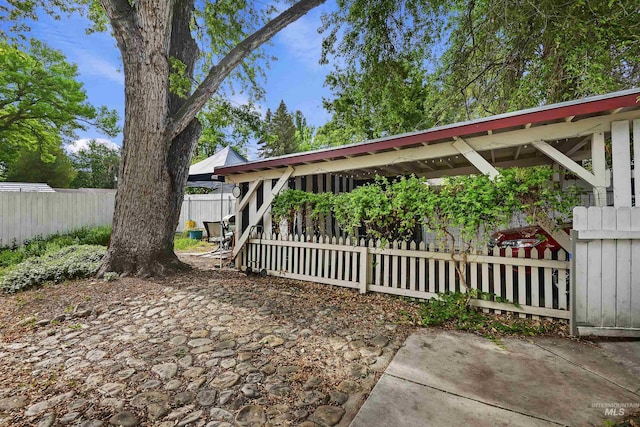 exterior space featuring fence private yard