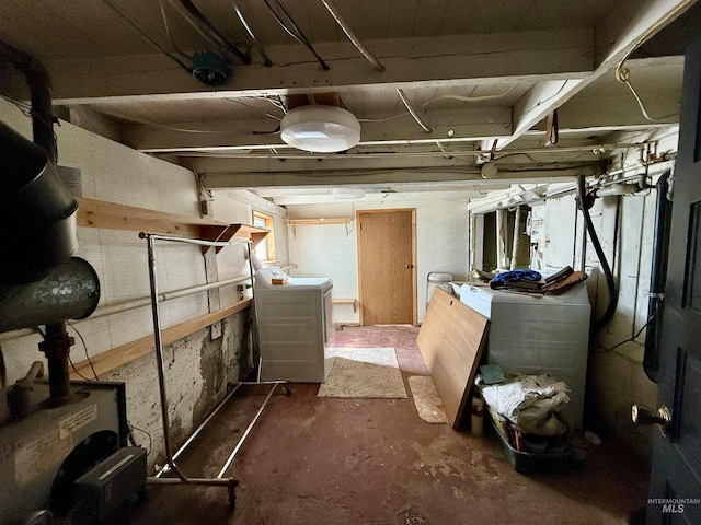 below grade area featuring washer / clothes dryer