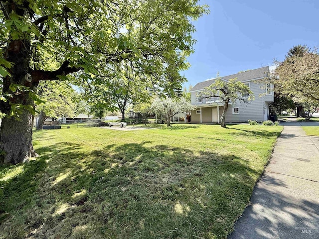 view of grassy yard