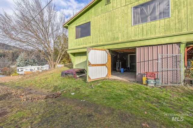 exterior space with an outbuilding