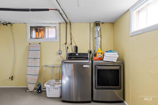 4705 W Franklin Rd, Boise, ID 83705 - laundry area featuring independent washer and dryer