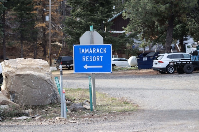 2437 Maverick Rd, Donnelly, ID 83615