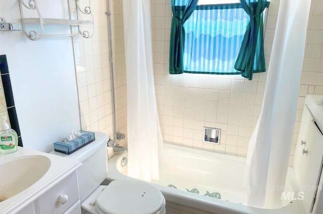 545 Madison St, Twin Falls, ID 83301 - bathroom with vanity, toilet, and shower / bath combo