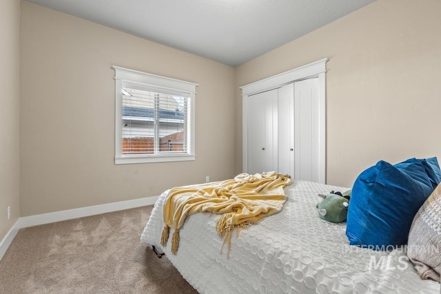 view of carpeted bedroom