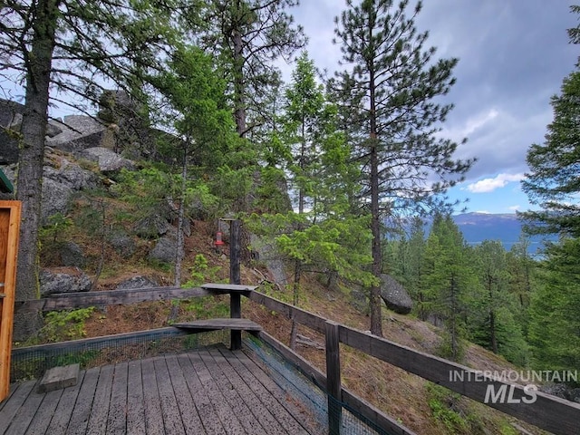 39 Stanley Dr, Cascade, ID 83611