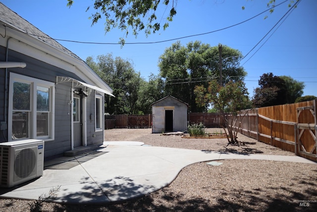 585 N 5th E, Mountain Home, ID 83647 - fenced backyard featuring ac unit and a patio