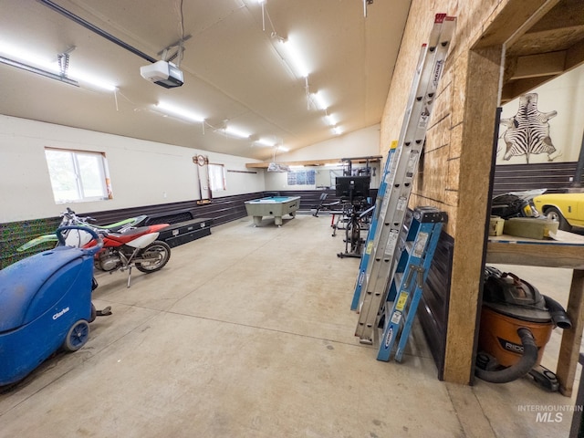 2263 Kilborn Ln, Mesa, ID 83632 - garage with a garage door opener