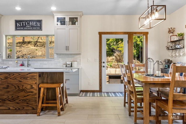 dining area with recessed lighting
